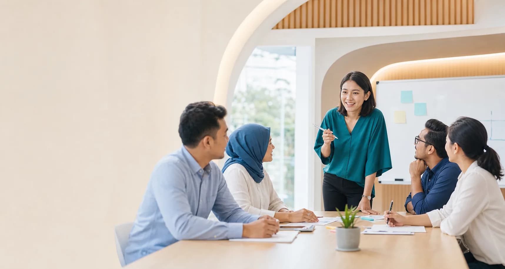 Mentor PROFAS memandu percakapan bersama peserta